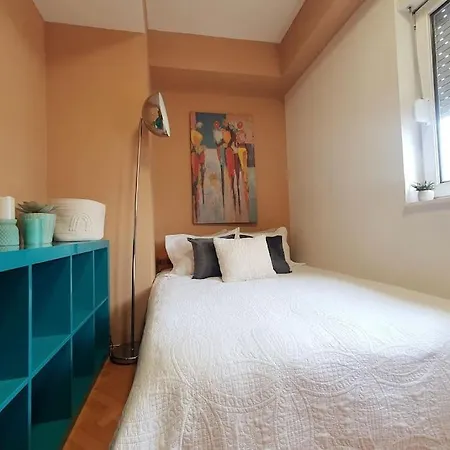 Station Apartment, Location In Apartment *