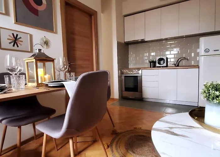 Station Apartment, Location In Апартаменти