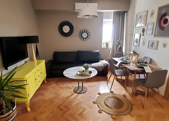 Station Apartment, Location In Апартаменти *