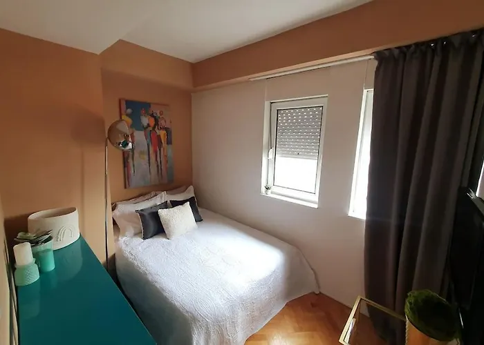 Апартаменти Station Apartment, Location In *